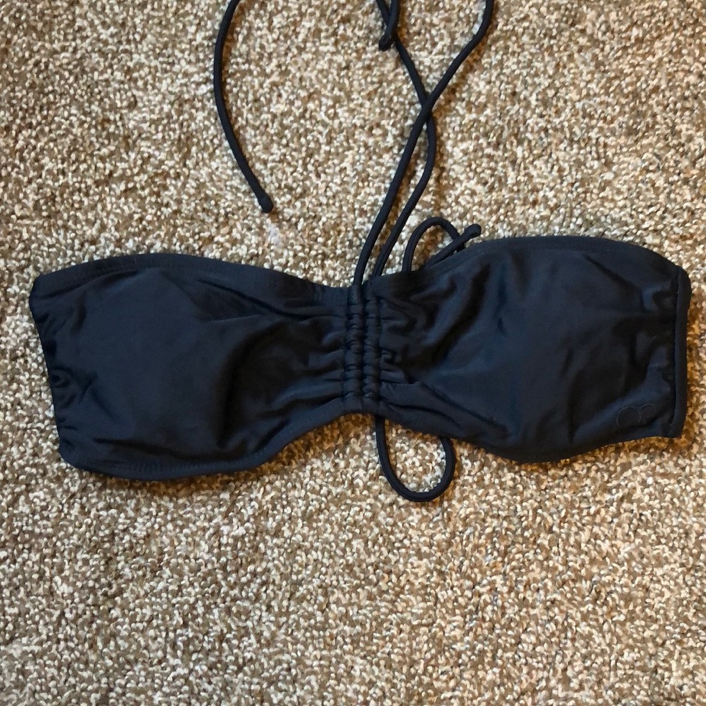 Black bikini top